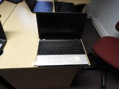 *HP 355 Laptop Computer