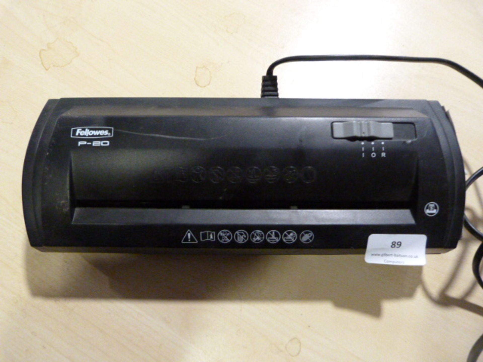 *Fellowes P20 Paper Shredder