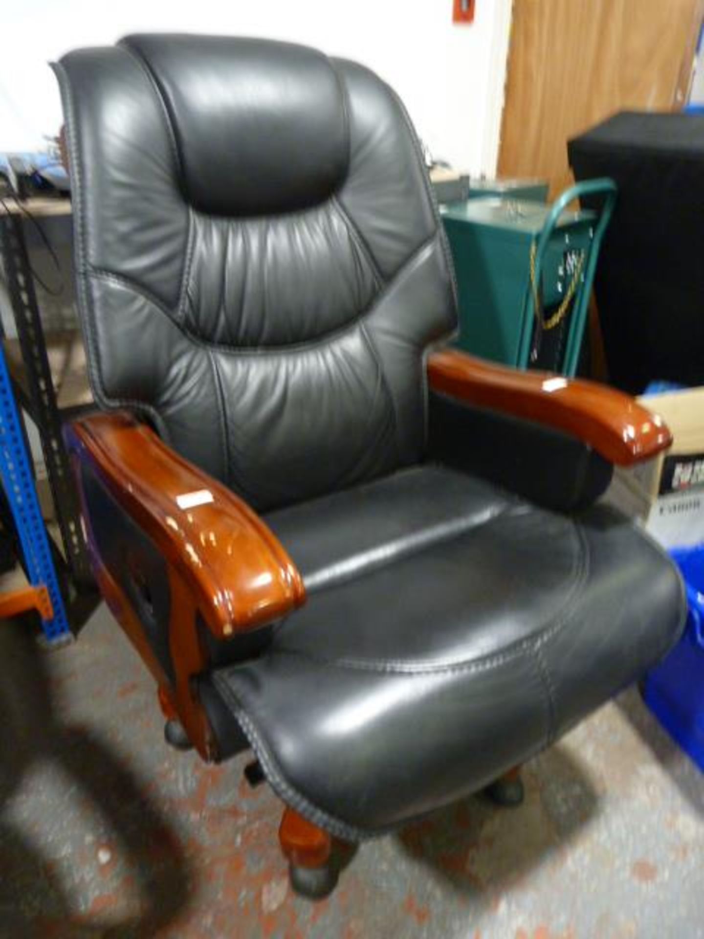 *Black Adjustable Managers Chair - Image 2 of 2