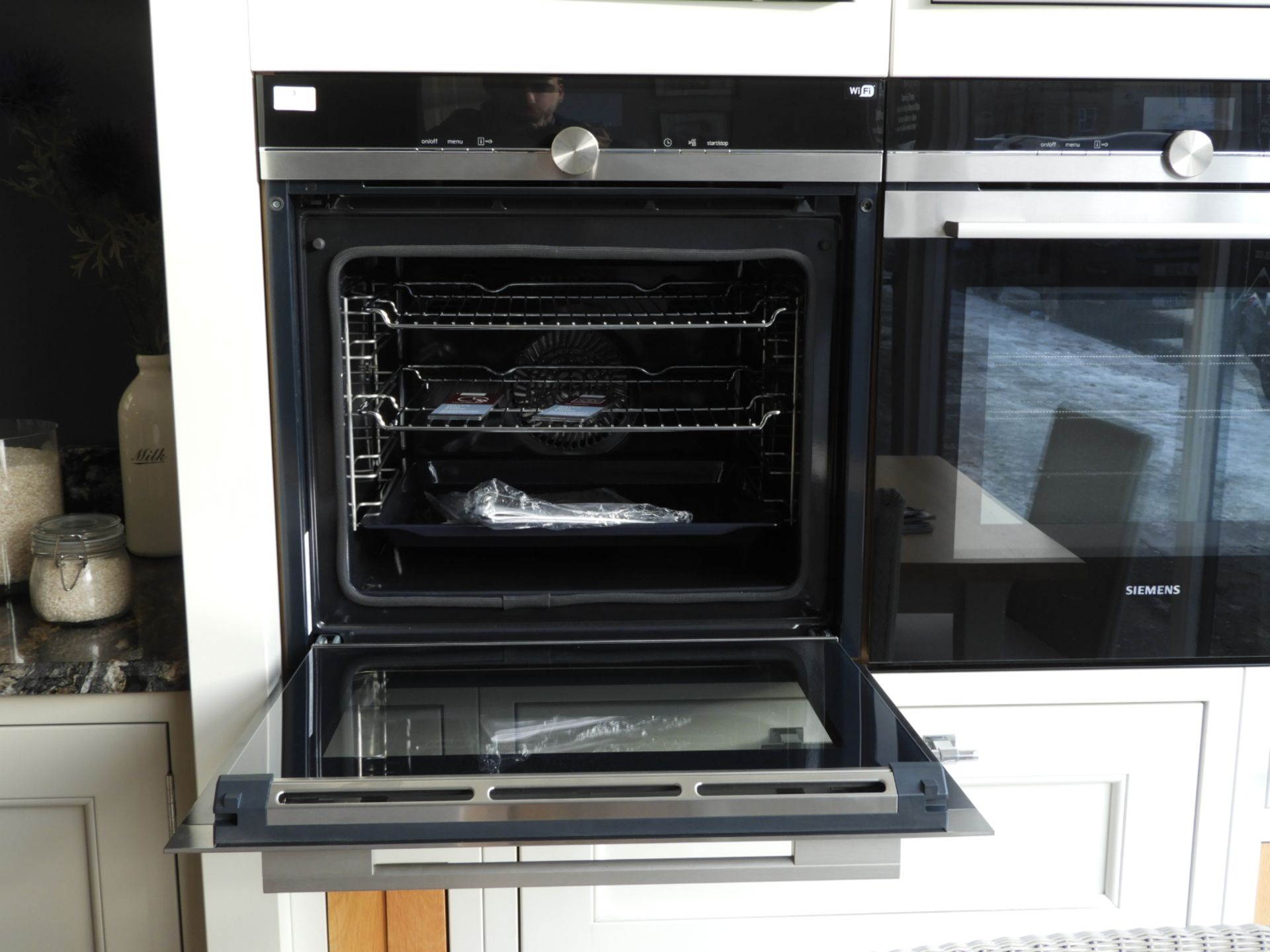 *Siemens Built-In Combination Oven & Microwave HB676GB.6B - Image 2 of 2
