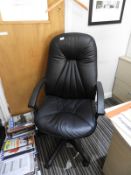 *Executive Highback Swivel Chair in Black Faux Leather