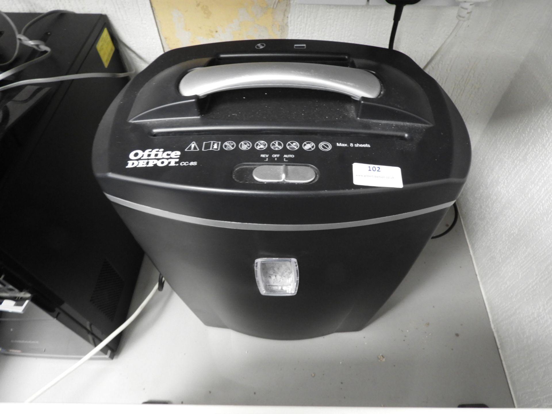 *Office Depot CC8S Paper Shredder