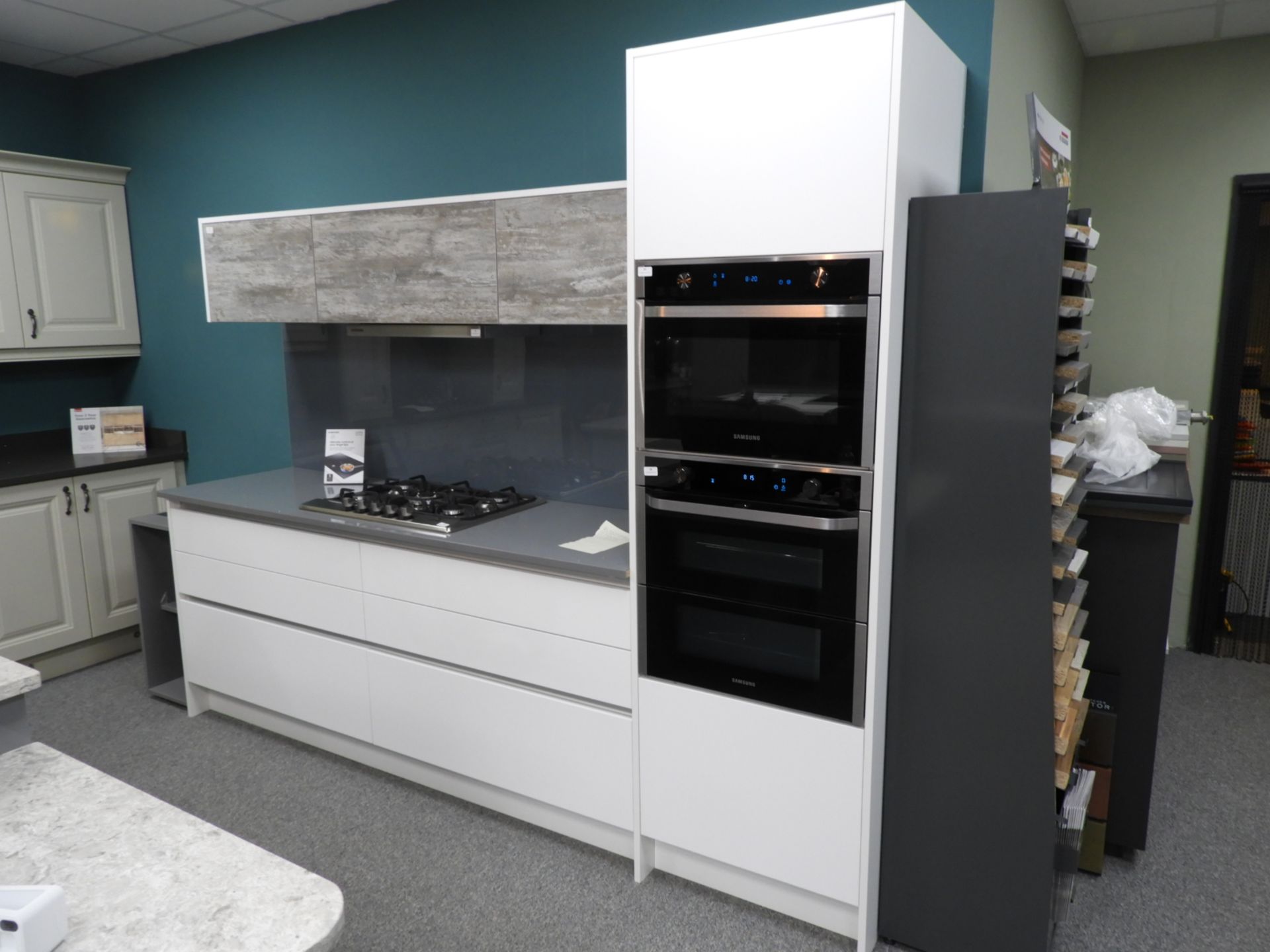 *Zola White True Handless Display Kitchen... - Image 2 of 3