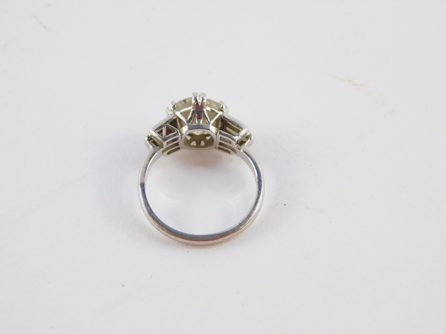 A diamond dress ring, with central brilliant cut round diamond 8.67mm x 4.70mm - Image 2 of 3