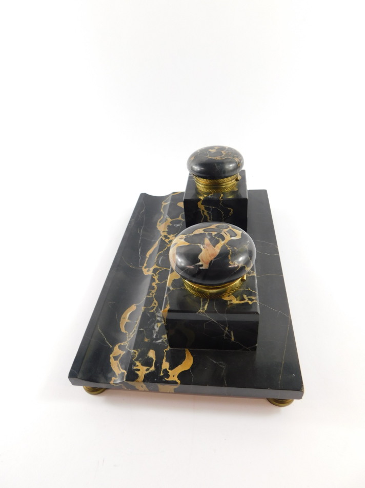 A French late 19thC veined black marble desk stand, with a pair of square integral inkwells with - Image 3 of 5