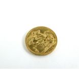 A George V full gold sovereign 1912, 8.0g.