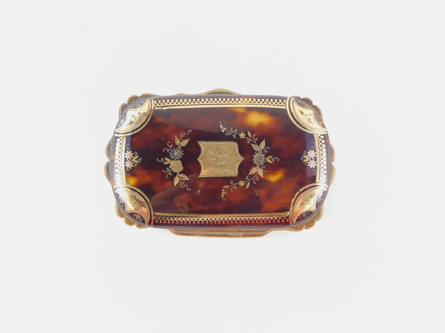 A Victorian tortoiseshell purse, with gold and silver pique decoration, decorated centrally with a - Image 2 of 5