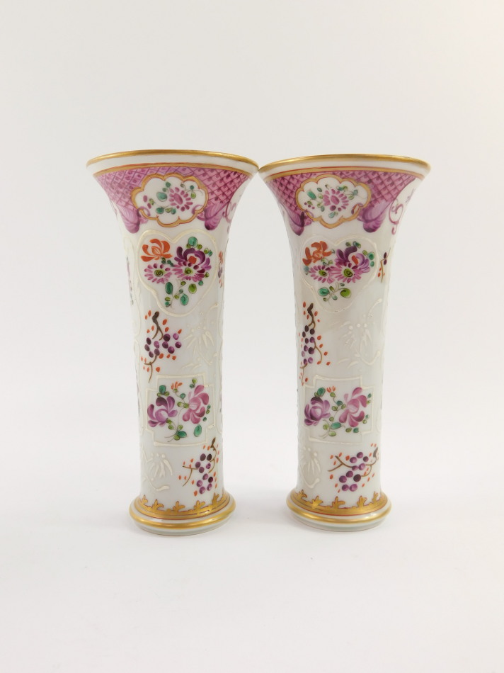 A Samson late 19thC porcelain garniture of vases, decorated in the Chinese export style with - Image 2 of 4