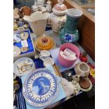 A Doulton part dinner service, Wedgwood commemorative plates, further ceramics, etc. (2 trays)