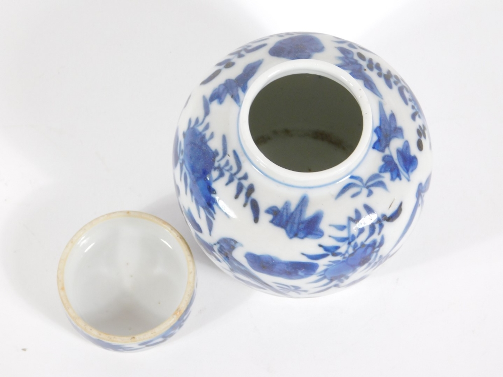 A late 19thC Chinese blue and white porcelain ginger jar and cover, handpainted with birds and - Image 4 of 5