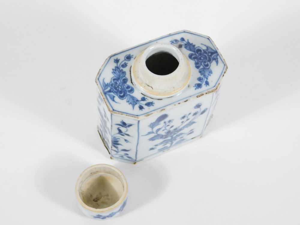 A 18thC Chinese porcelain octagonal tea canister and cover, of floral decoration, 11cm high. - Image 4 of 5