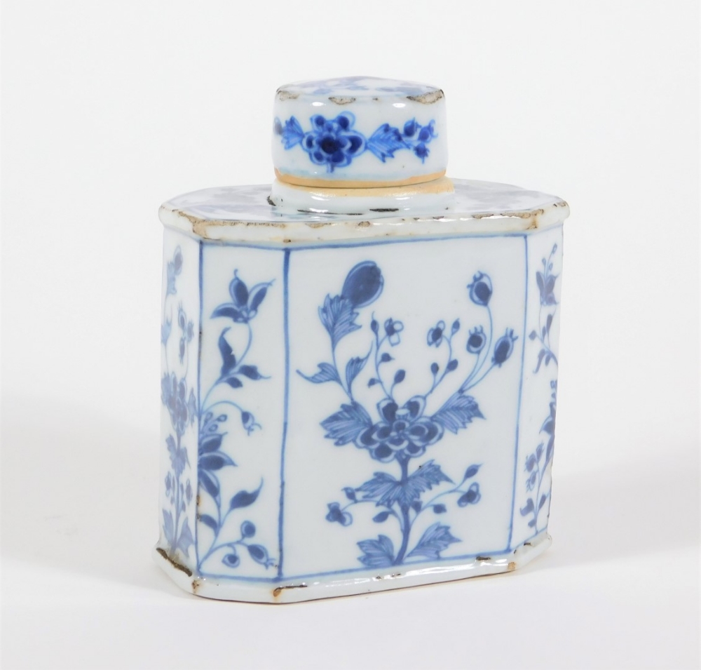 A 18thC Chinese porcelain octagonal tea canister and cover, of floral decoration, 11cm high. - Image 2 of 5