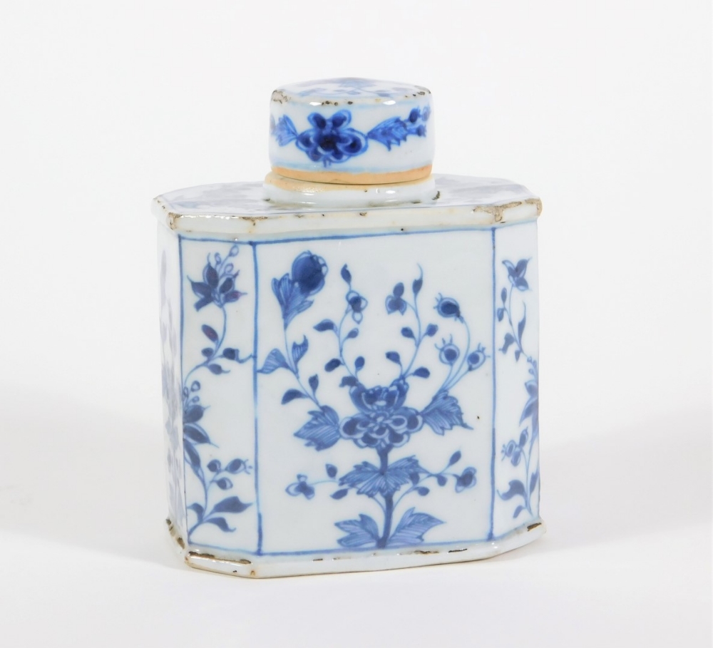 A 18thC Chinese porcelain octagonal tea canister and cover, of floral decoration, 11cm high.