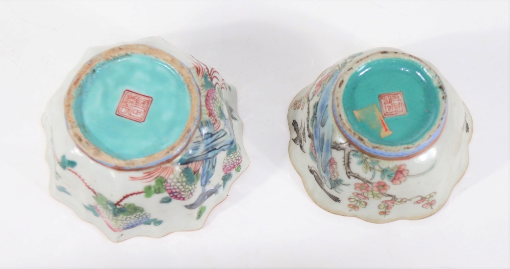 Two similar 19thC Chinese porcelain bowls, with turquoise interior painted with birds, berries and - Image 4 of 5