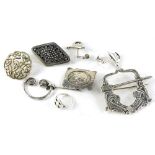 A collection of silver and white metal jewellery, to include an Iona Scottish silver buckle