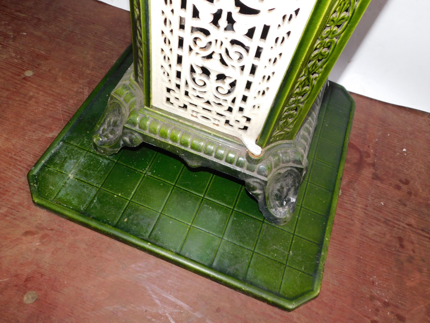 A French early 20thC cast iron and enamel conservatory heater, of canted square form, with pierced - Image 4 of 5