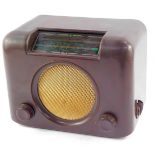 A Bush brown bakelite radio, Type DAC90A, 30cm wide, 18cm deep.