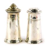 A pair of Elizabeth II silver salt and pepper pots, Sheffield 1962, 4¾oz, 7cm high.