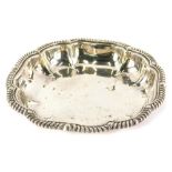 A William IV silver entree dish base, with a gadrooned border, London 1834, 31¼oz.