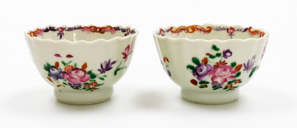 A group of Chinese porcelain, comprising a floral decorated Chinese Imari bowl decorated with - Image 21 of 25