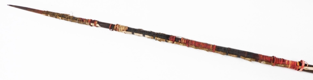 An African tribal spear, with plain handle, turned top and pierced wooden top end, 190cm high, - Image 2 of 6