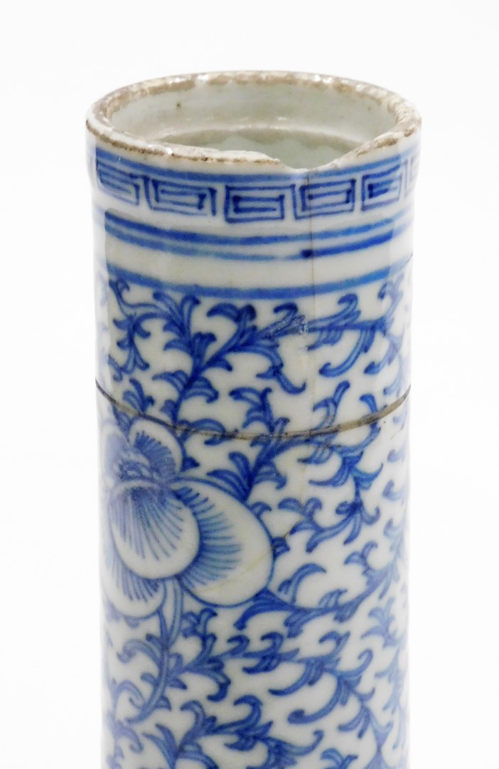 A Chinese porcelain blue and white bottle vase, with slender neck decorated with an all over - Image 5 of 6