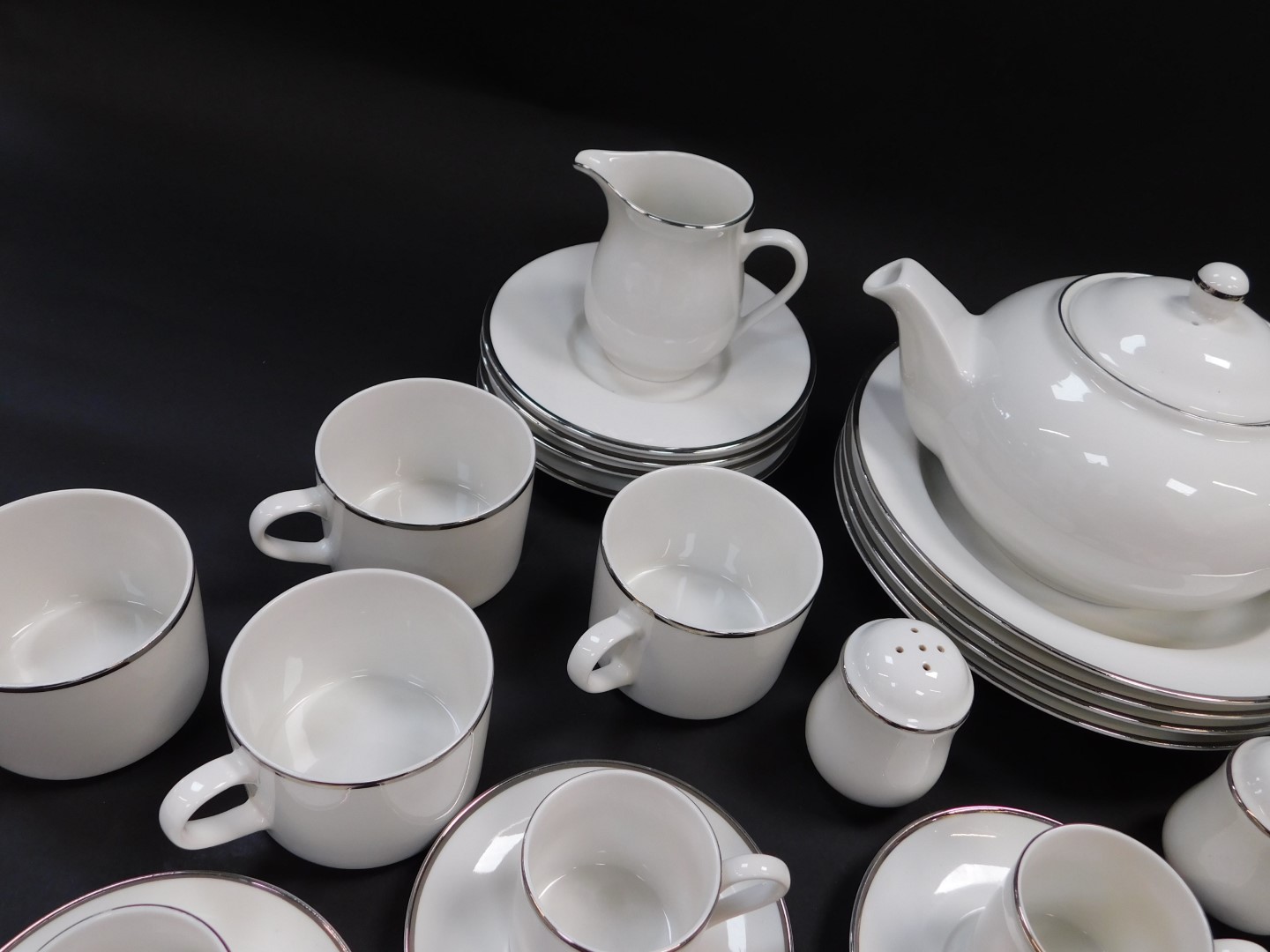 A Maxwell Williams porcelain part breakfast service, decorated in the White Platinum pattern, - Image 4 of 6