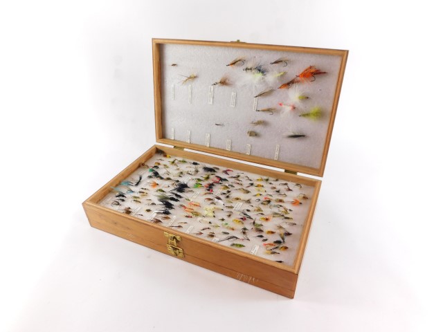 A large double plywood fly box, and a selection of various flies. - Image 4 of 6