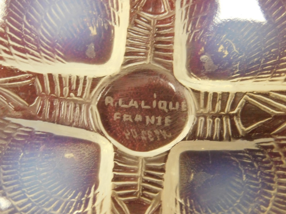 A Lalique Coquilles pattern glass bowl, shaped with four shells on feet in outer decoration, signed - Image 2 of 2