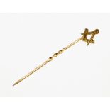 A 9ct gold Masonic stick pin, with the Masonic emblem to top, on a three twist pin, 4cm high, 0.6g.