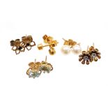 A group of 9ct gold and other earrings, to include a pair of 9ct gold cultured pearl studs, pair of