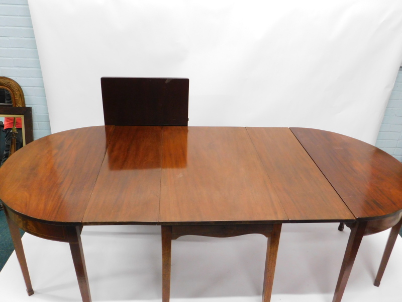 A mahogany D end dining table, with boxwood and ebony stringing, comprising two D ends each with - Image 2 of 2