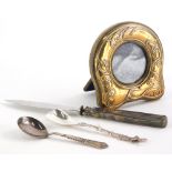 A collection of small silver and silver plate, to include a silver gilt photograph frame, 9cm