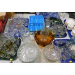 A quantity of glassware, to include drinking glasses, bowls, rose bowl, tankard, paperweight,