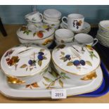 A quantity of Royal Worcester Evesham pattern part tea and dinner wares, to include lidded dish,