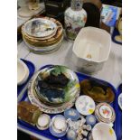Decorative china and effects, to include cabinet plates, Wedgwood Jasperware small trinket dishes,