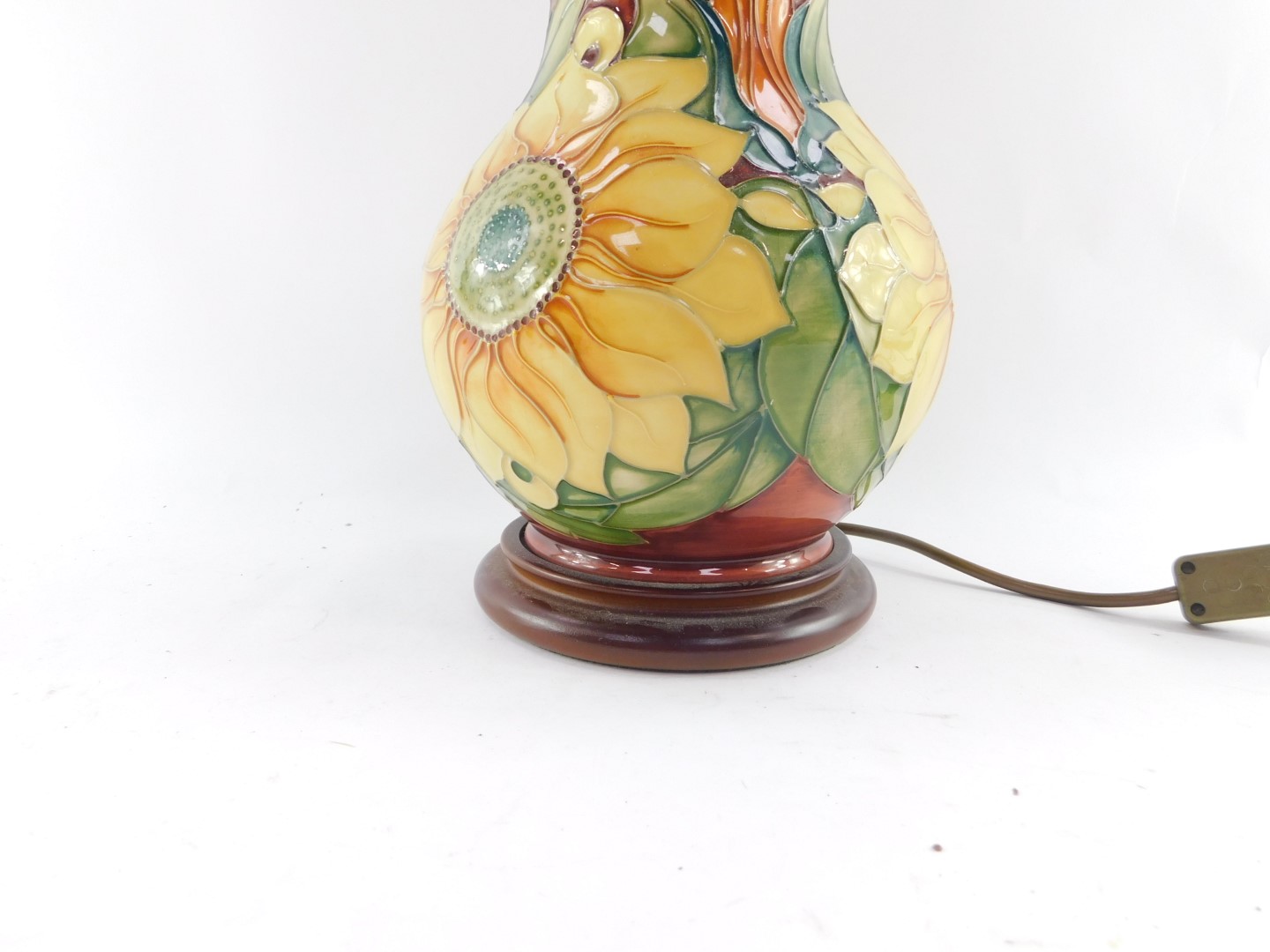 A Moorcroft pottery table lamp decorated in the Inca Sunflower pattern, of baluster form, against a - Bild 2 aus 3