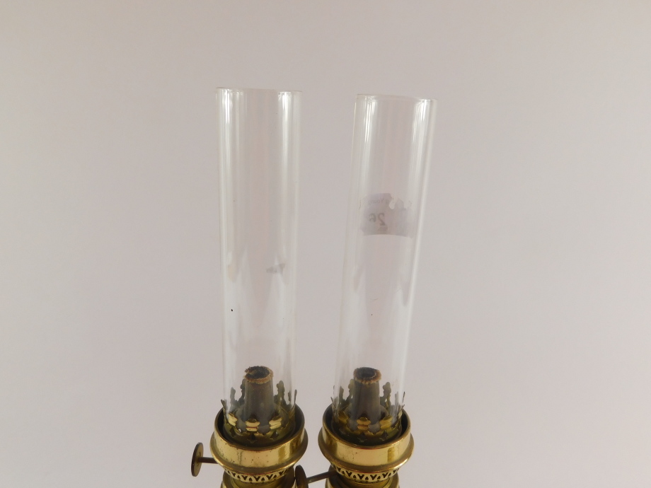A pair of Danish brass maritime Kerosene lamps, by G V Harnisch EFTF of Kjobenhavn., Nos 61958 and 6 - Bild 3 aus 5
