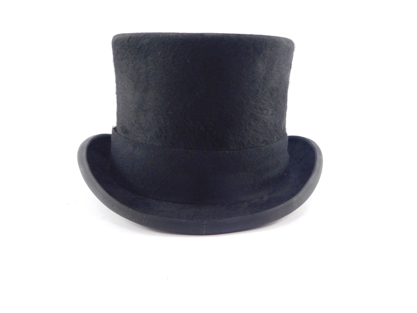 A Christies of London black top hat, inner circumference 57cm. - Bild 3 aus 3