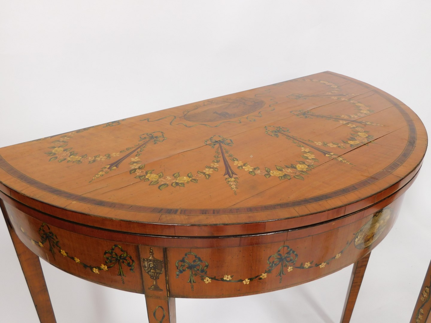 A pair of 19thC Sheraton revival hand painted satinwood demi lune card tables, with baize lined fold - Bild 4 aus 15