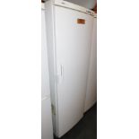 A Bosch Exxcel Maxx Freedom Performance upright fridge, model KSR34421GB/01, 174cm high.