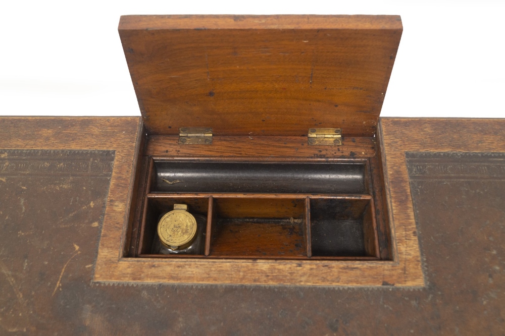 A late 19thC American walnut chamber or writing table by Gillows of Lancaster, having leather moulde - Bild 4 aus 4