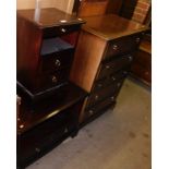 A group of Stag Minstrel bedroom furniture, to include a bedside cabinet with pull out drawer and sh