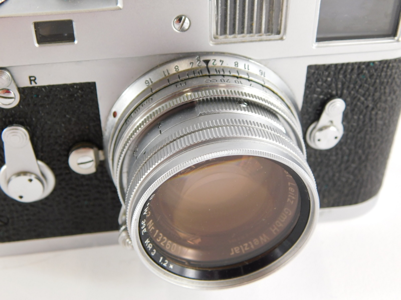 A Leica M2 camera, serial number 1069861, with a Leitz 5cm f2 Summicron lens, number 1326017. - Image 3 of 3