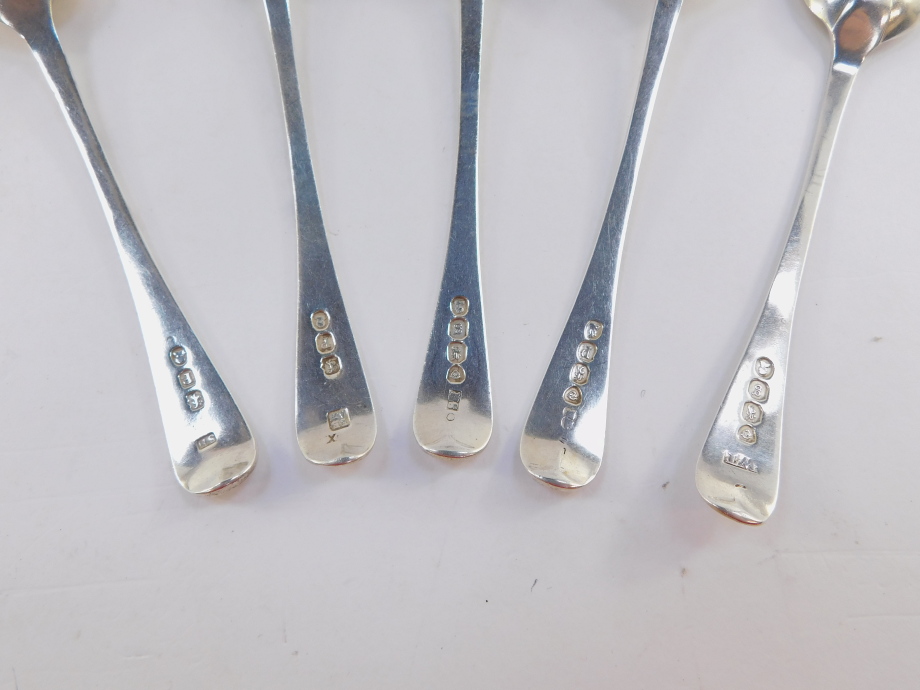 A matched set of ten 19thC silver teaspoons, bright cut, Old English pattern, initialled, with plain - Image 4 of 7