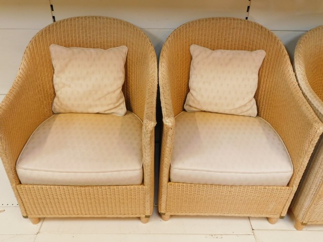 A Lloyd Loom style conservatory suite, comprising four tub chairs, each with cushions, foot stool wi - Image 6 of 6