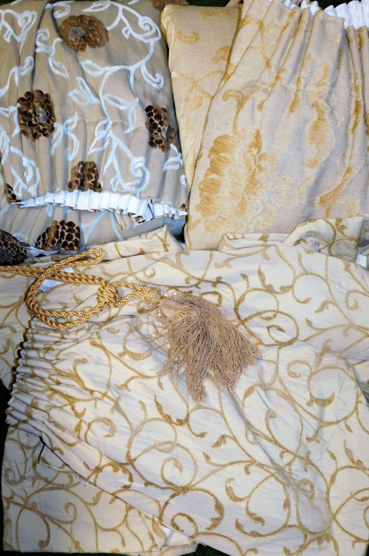 Four pairs of curtains, to include two pairs of gold floral curtains, each curtain 140cm hig
