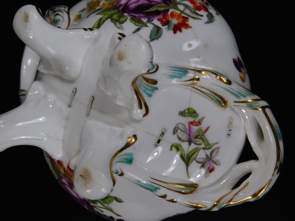 A 19thC continental porcelain part dinner service, each piece profusely decorated with handpainted f - Bild 8 aus 15