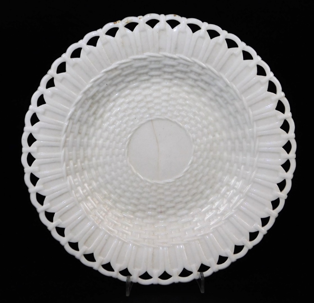 A second period Belleek Limpet bread plate, two handled, second period black mark, 28cm wide a Bell - Bild 6 aus 7