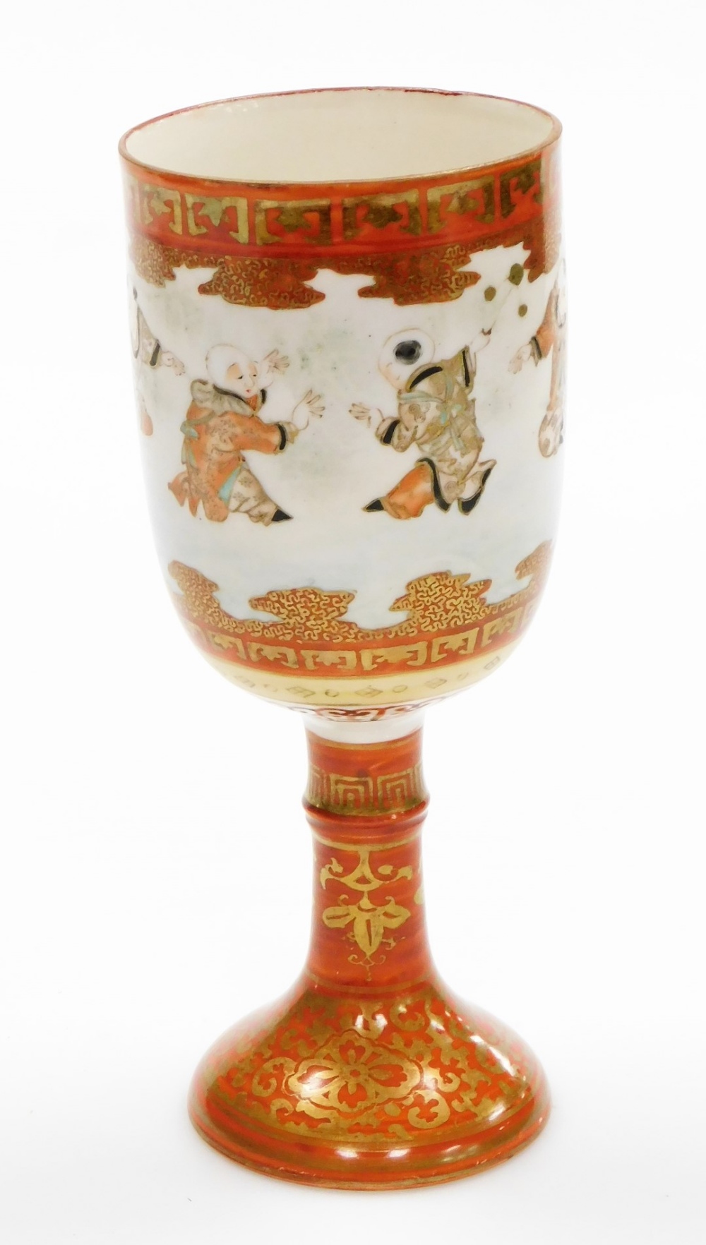 A late 19thC Japanese Kutani goblet, decorated with seated and dancing figures, in Kutani patterning - Bild 2 aus 6